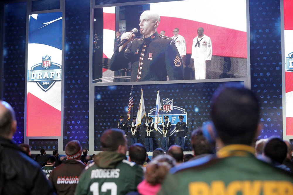 US Army presents national colors at NFL Draft in Chicago