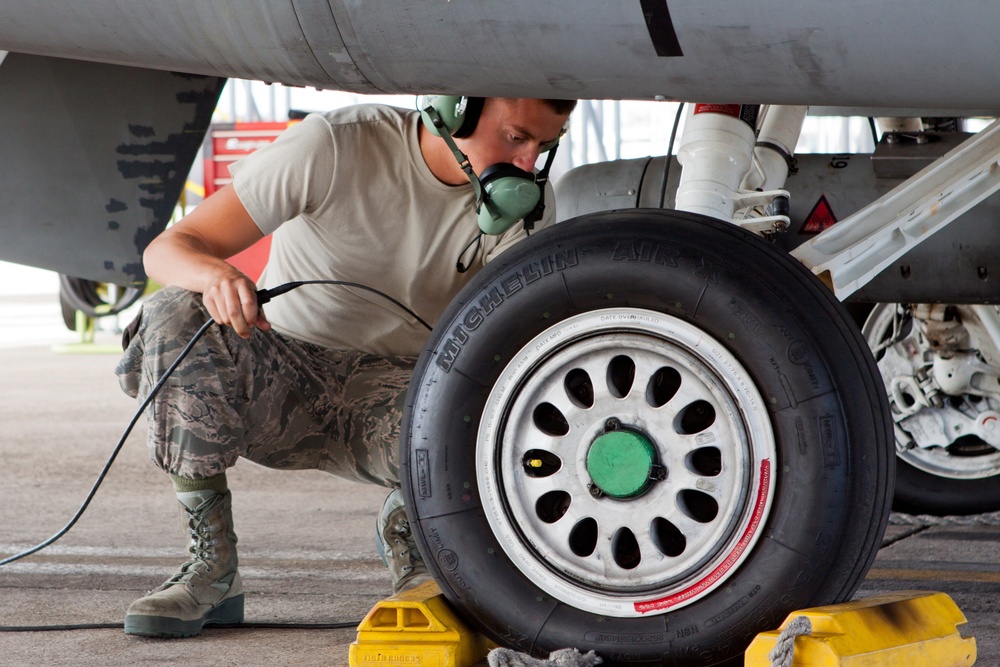 Airmen from the 180th Fighter Wing Ohio Air National Guard support operations in Guam