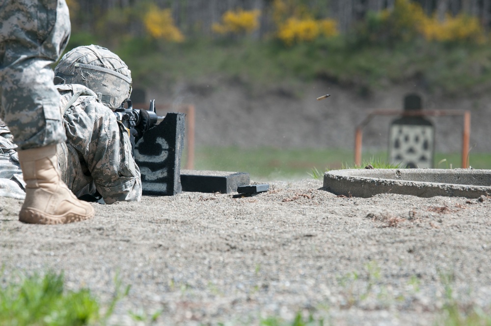 593rd ESC Soldiers compete for Best Warrior title