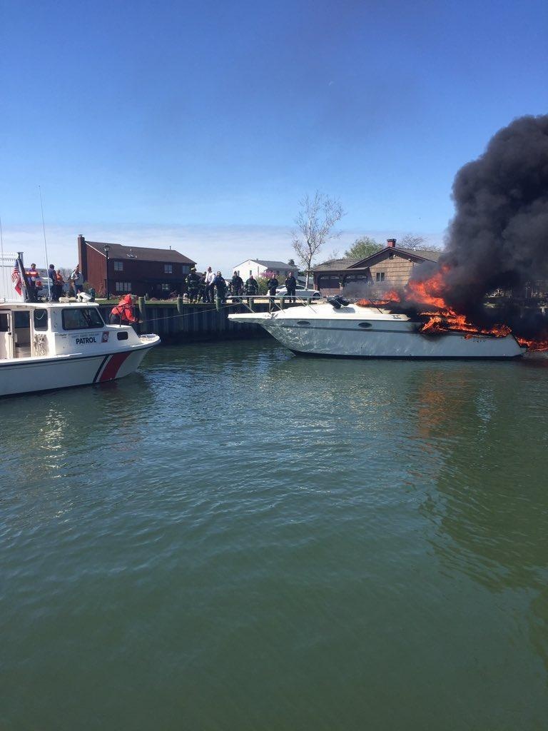 Coast Guard, Coast Guard Auxiliary, local agencies respond to a boat fire