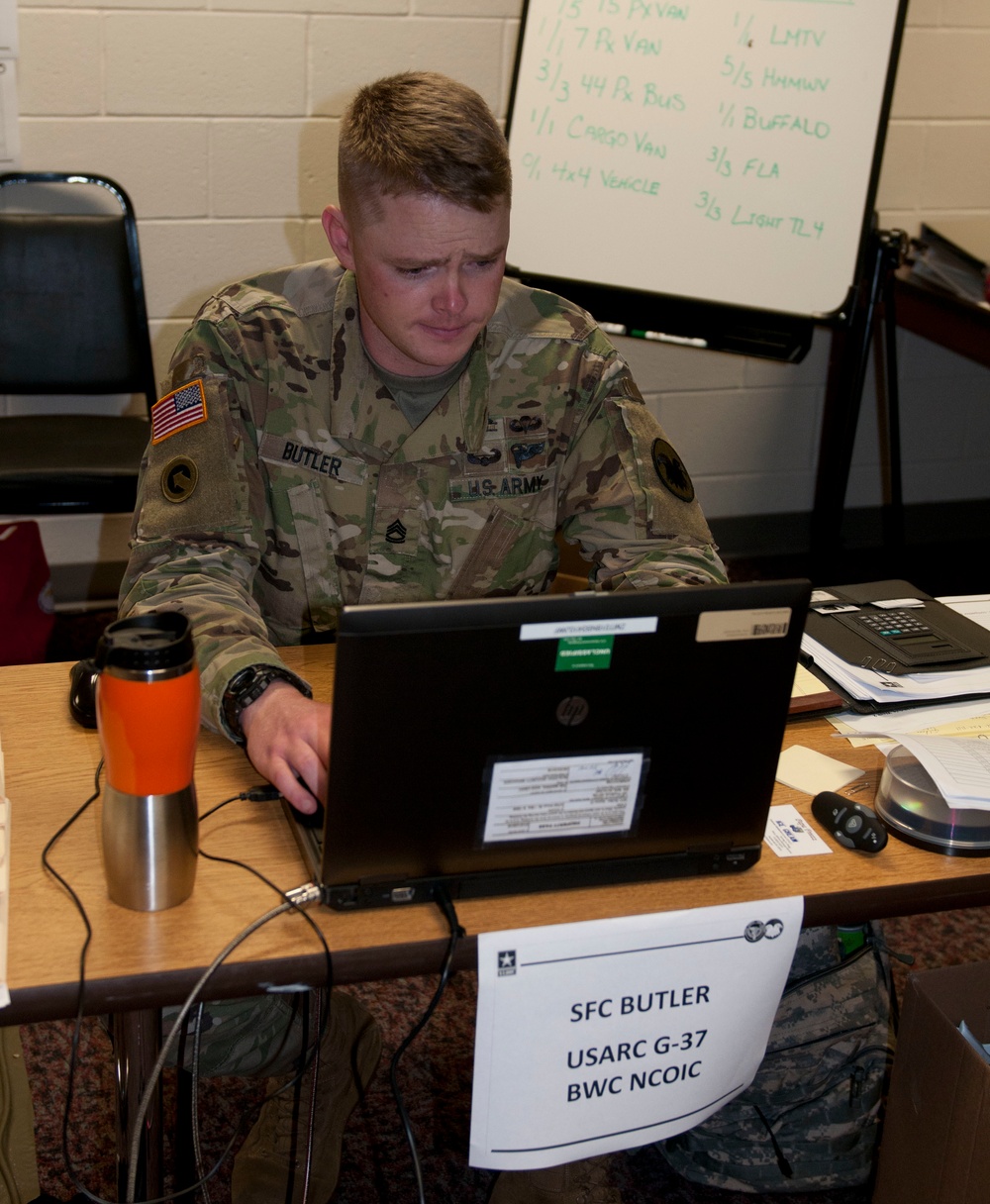Soldier exemplifies standard for 2016 U.S. Army Reserve Best Warrior Competition