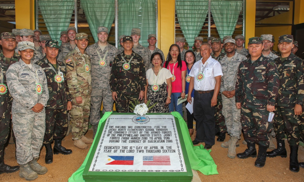 Jaena Norte Elementary closing ceremony for Balikatan 2016