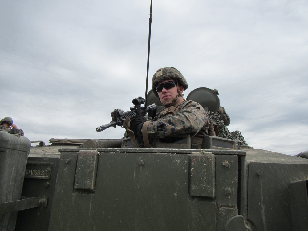 Crisis Response Marines and Spanish Army showcase equipment and techniques in bilateral training.