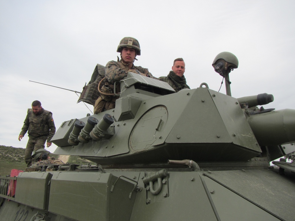 Crisis Response Marines and Spanish Army showcase equipment and techniques in bilateral training.
