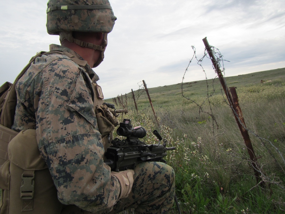 Crisis Response Marines and Spanish Army showcase equipment and techniques in bilateral training.