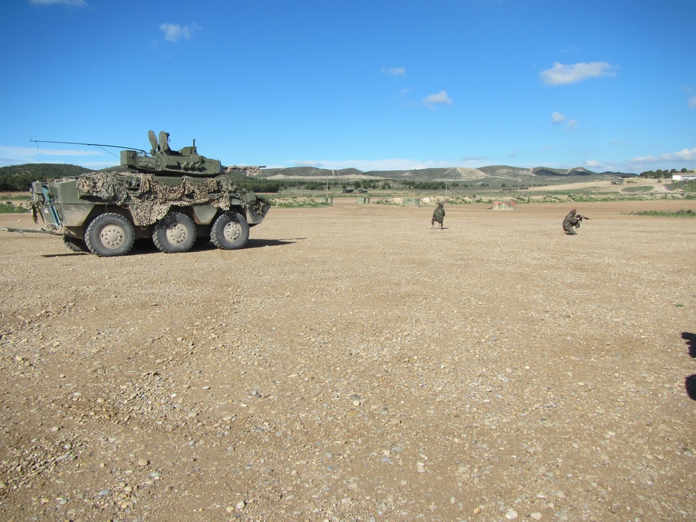 Crisis Response Marines and Spanish Army showcase equipment and techniques in bilateral training.