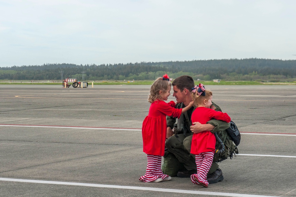 VAQ 209 returns from deployment