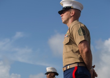 Man the Rails; Marines and Sailors arrive in Ft. Lauderdale