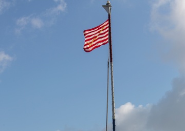 Man the Rails; Marines and Sailors arrive in Ft. Lauderdale
