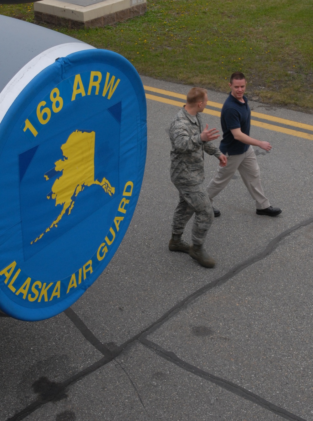 Congressional delegates visit 168th Wing
