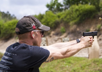 Falcon Soldiers start privately owned weapons mentorship program