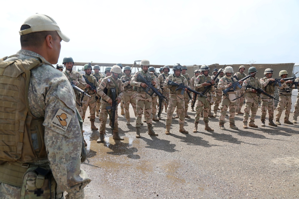 Task Group Taji trains Soldiers with Iraq’s 9th Div.