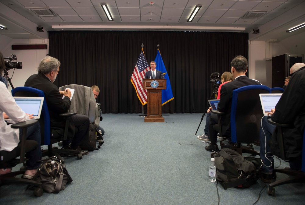 SD hosts counter-ISIL meetings at EUCOM