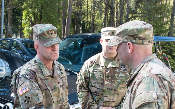 4th ID Deputy Commander visits U.S., Lithuanian Soldiers
