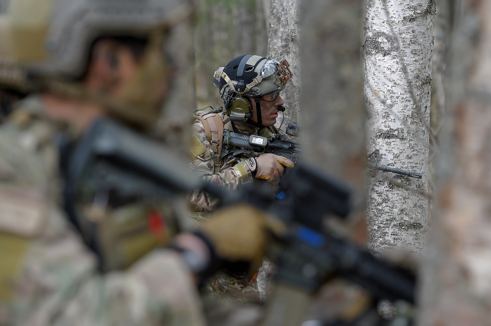 212th Rescue Squadron conducts mass-casualty exercise