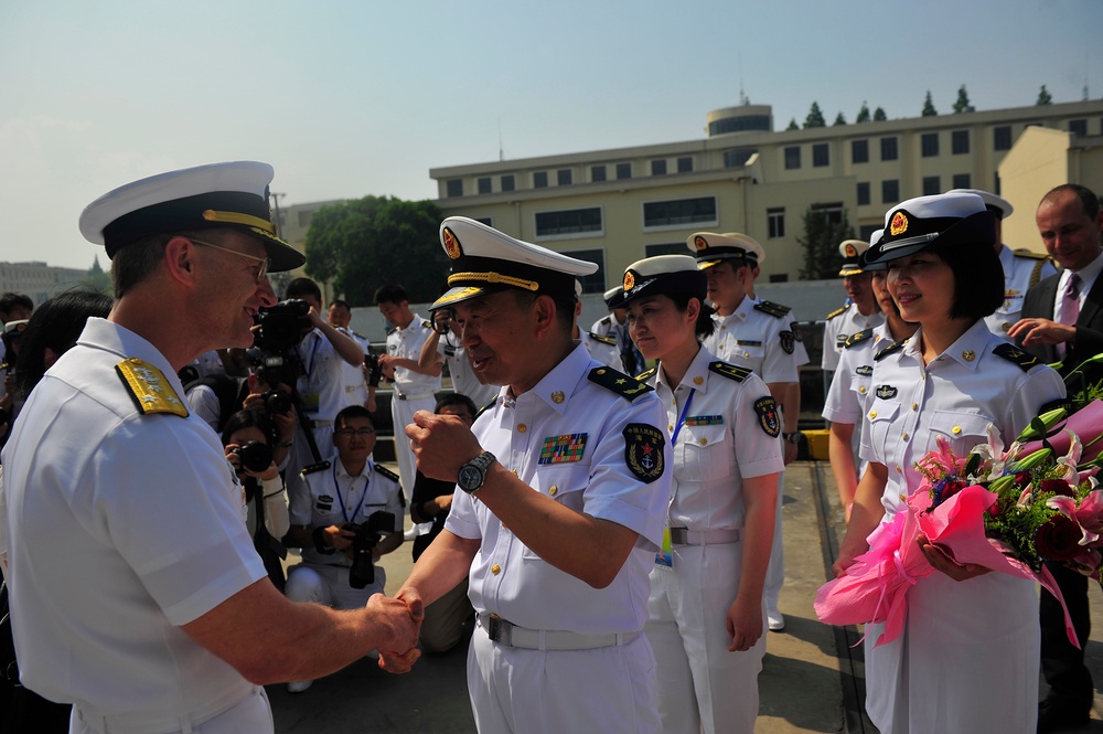 7th Fleet Flagship Arrives in Shanghai