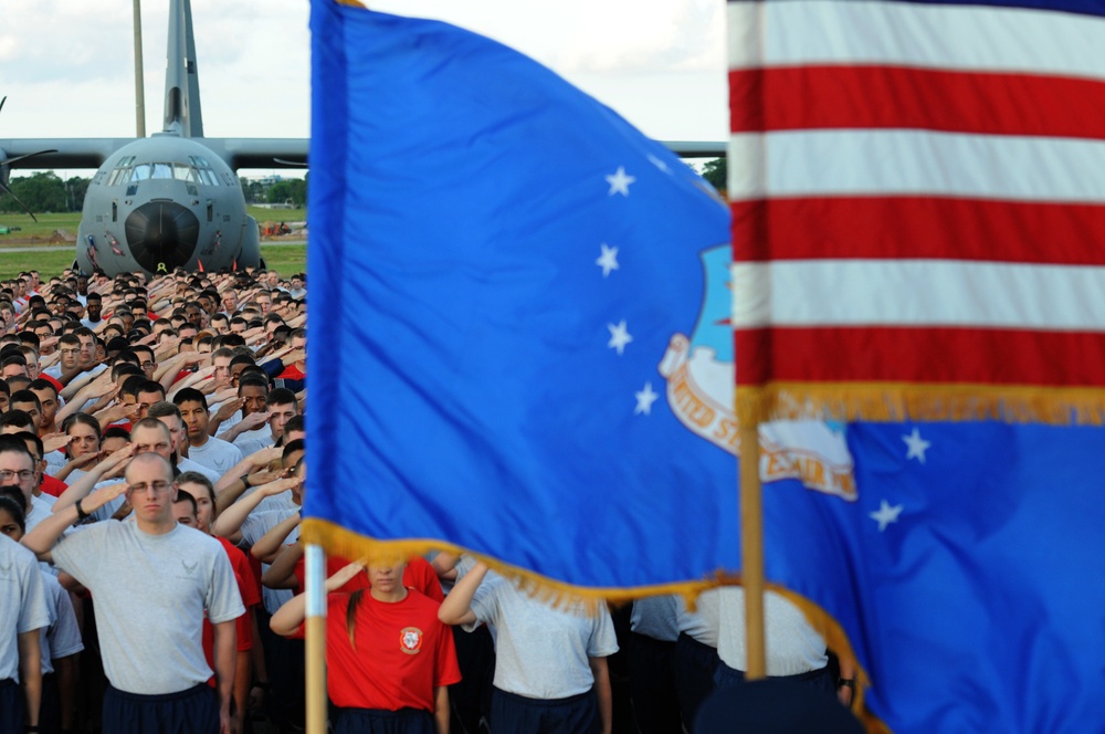 Wingman Week kicks off with flightline run