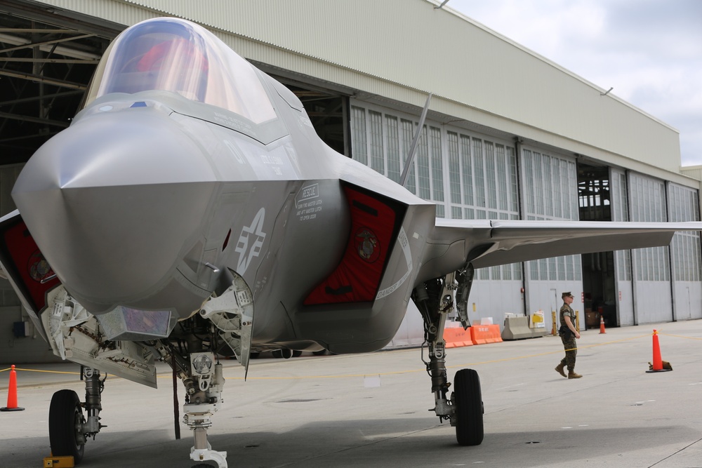 2016 MCAS Cherry Point Air Show -- &quot;Celebrating 75 Years&quot;