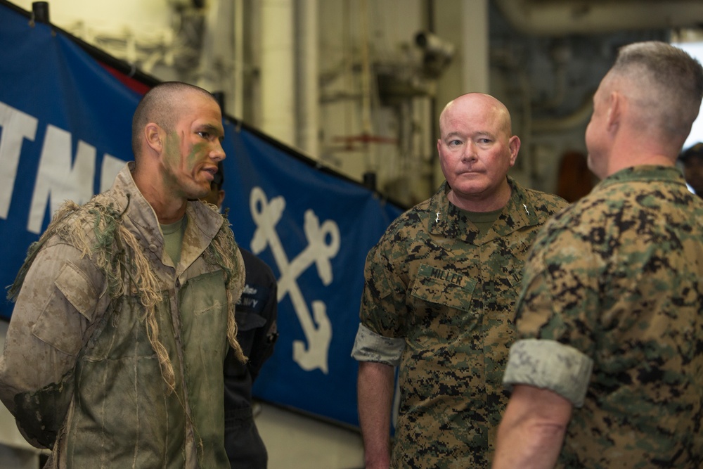 DVIDS - Images - II MEF CG visits USS Bataan [Image 3 of 8]