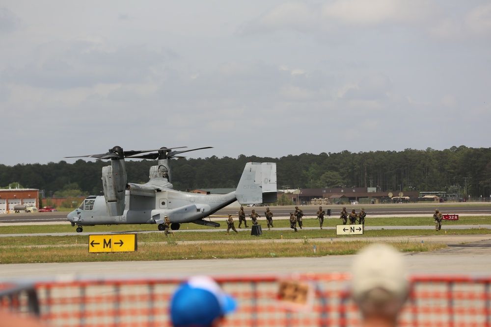 2016 MCAS Cherry Point Air Show -- &quot;Celebrating 75 Years&quot;