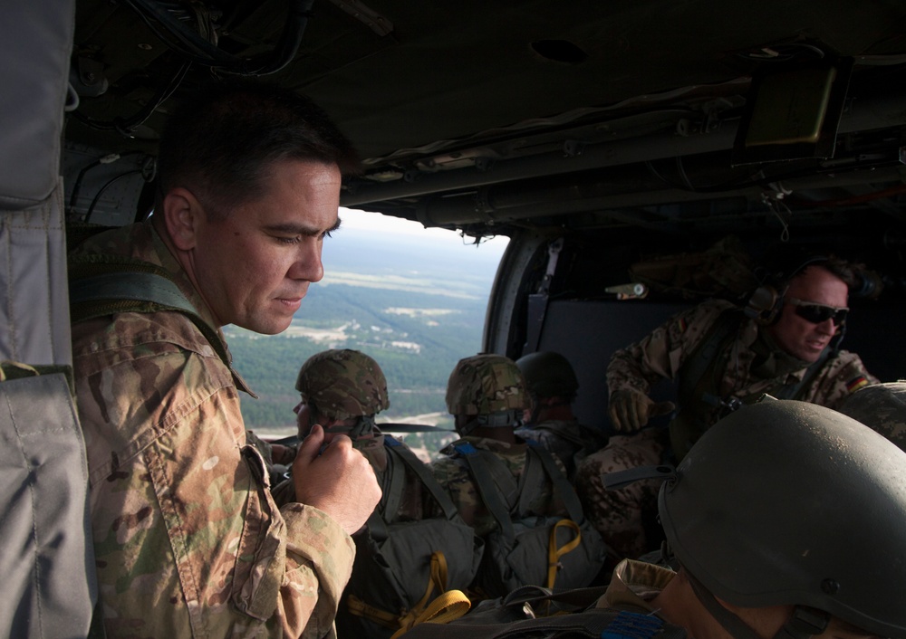 Fort Bragg Jumpmasters Conduct Airborne Operation