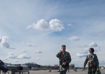 Flying to get familiar; maintainer gains new perspective of mission