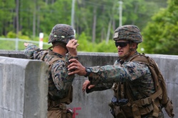 3/8 trains Marines with a boom [Image 2 of 5]