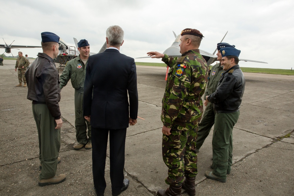 BSRF: 1st time F-22 Raptor visits Romania