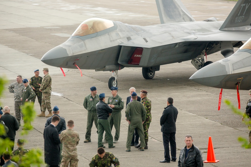 BSRF: 1st time F-22 Raptor visits Romania