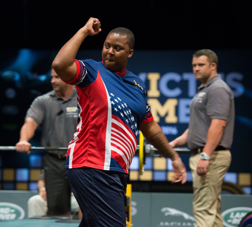 Power lifting preliminaries at Invictus Games 2016