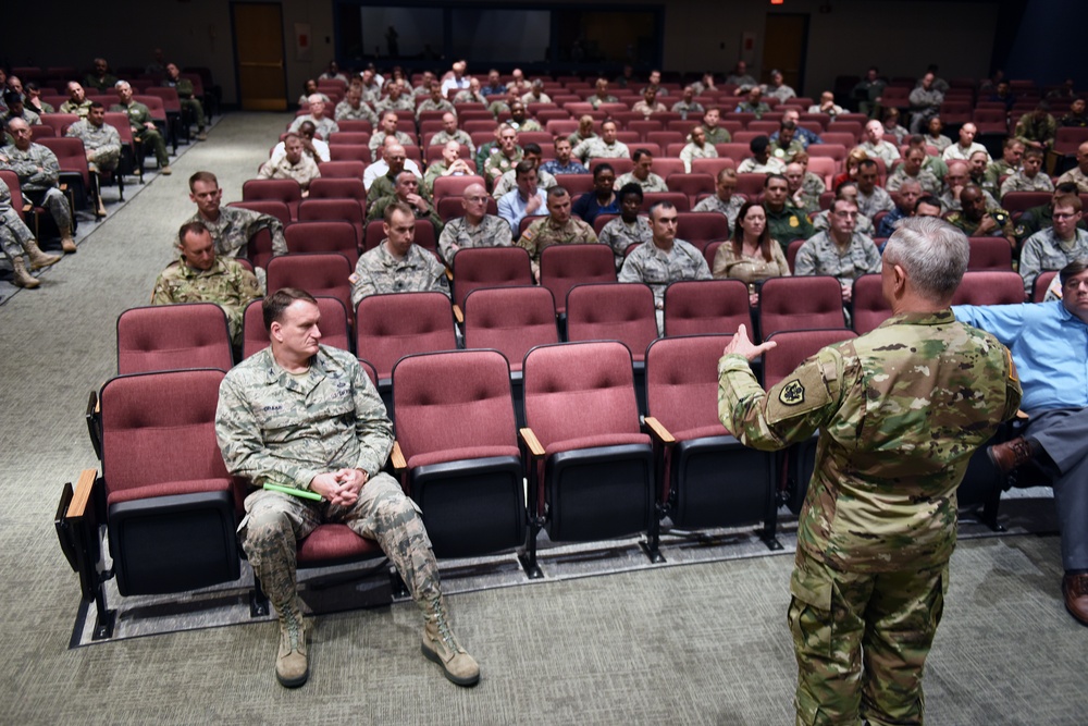 Army Gen. Frank Grass Air War College Visit