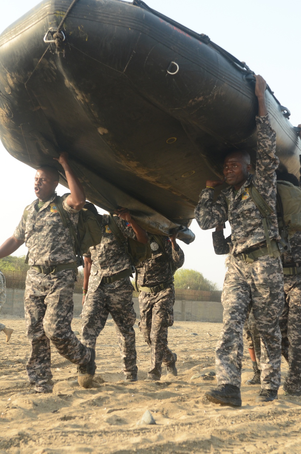 Fuerzas Comando 2016