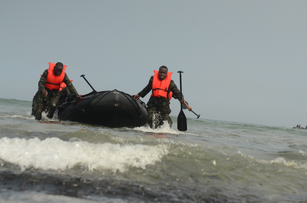 Fuerzas Comando 2016