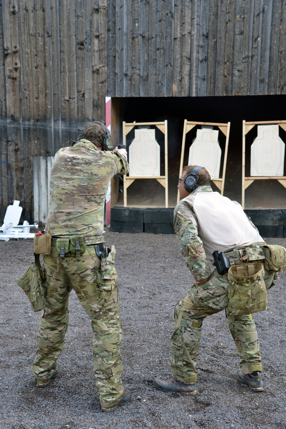 1-10 SFG (A) M9 pistol range