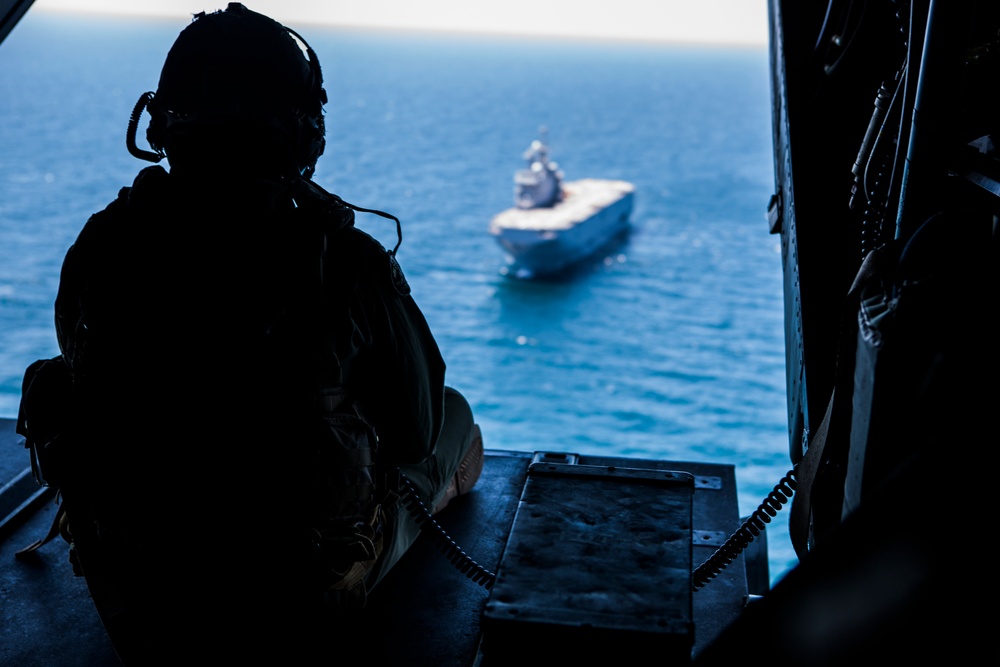 SPMAGTF-CR-AF Ospreys land on French Ship BPC Dixmude