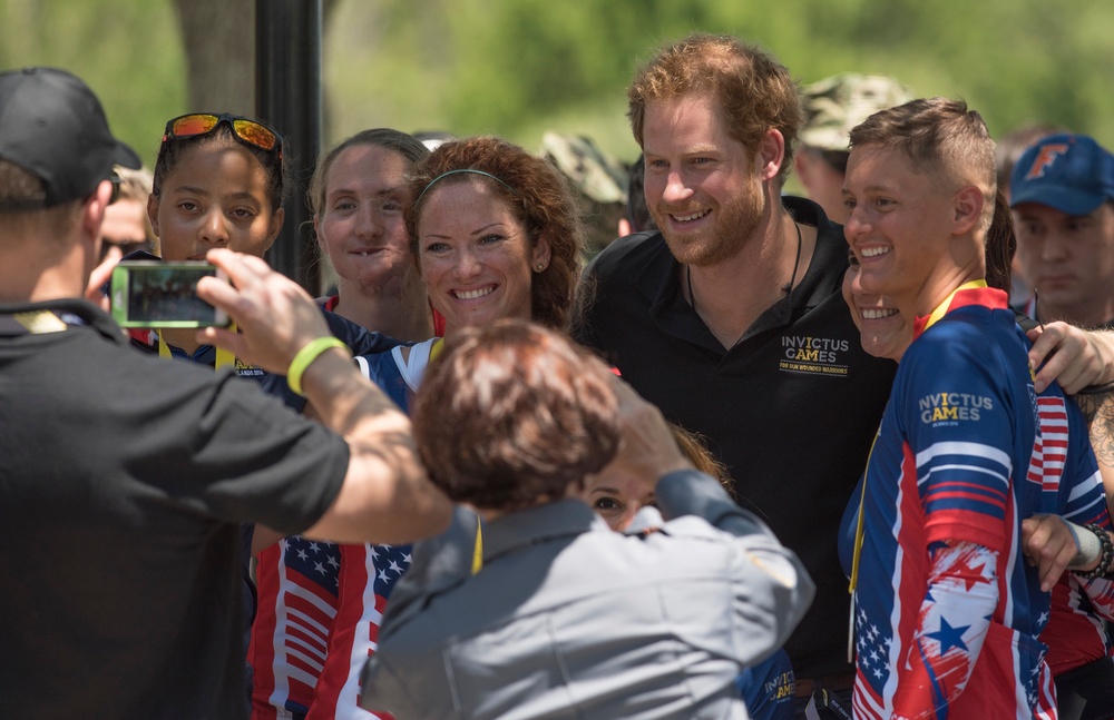 US Team competes in cycling during Invictus Games 2016