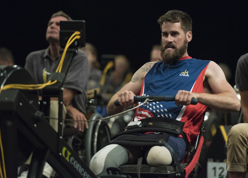 US Team competes in rowing during Invictus Games 2016