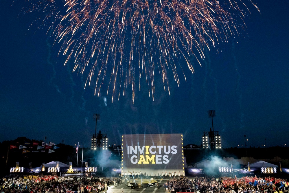 DVIDS Images 2016 Invictus Games Opening Ceremonies [Image 15 of 18]