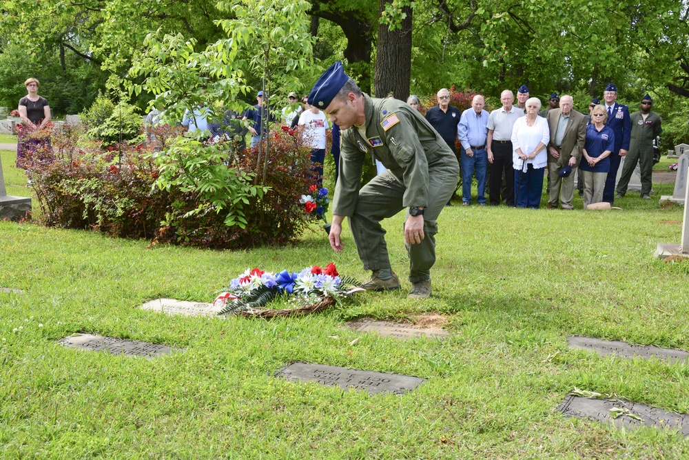 Airmen Remembered During Graveside Ceremony