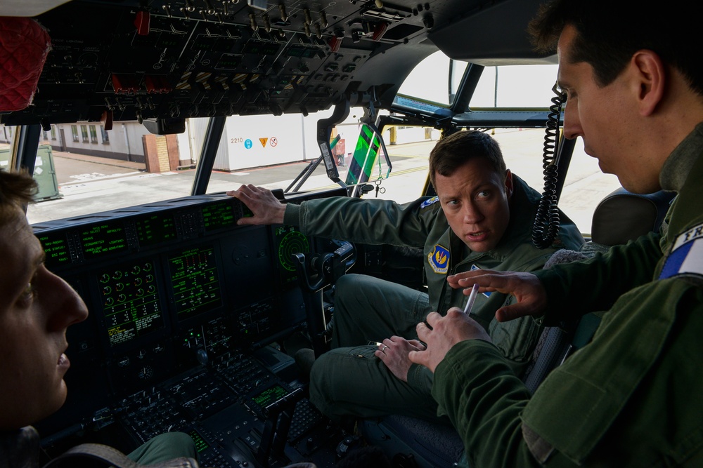 Ramstein Airmen familiarize French air force on US C-130s