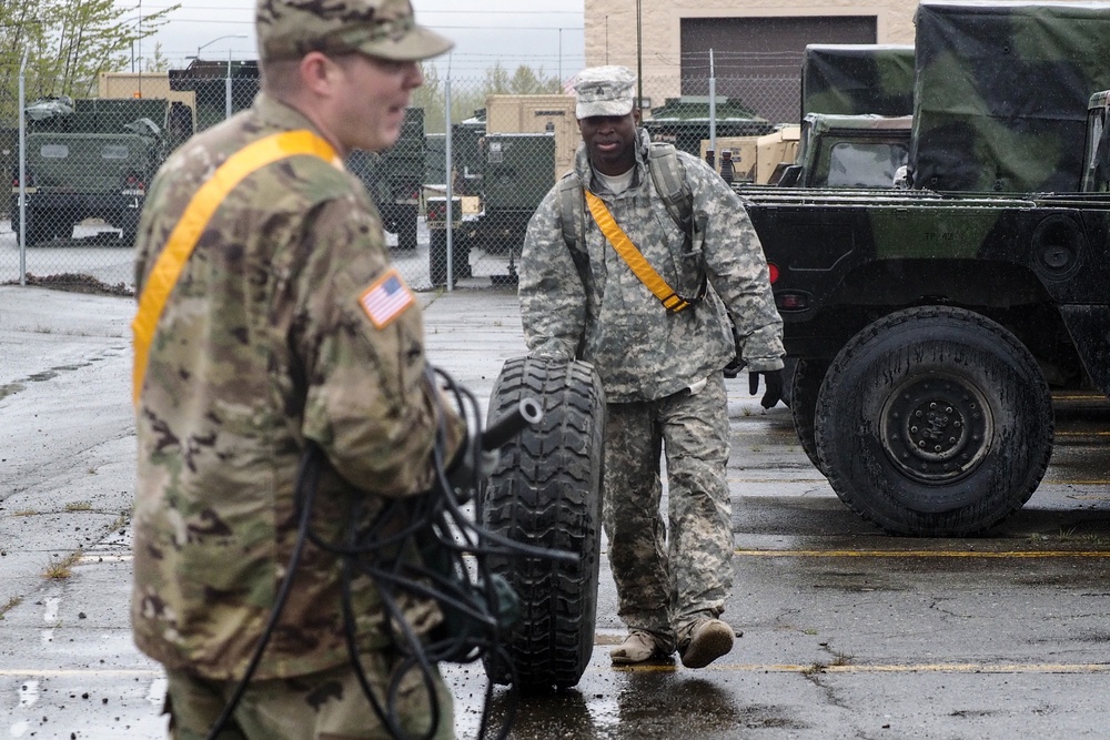 DVIDS - Images - Alaska Soldiers perform command maintenance [Image 20 ...