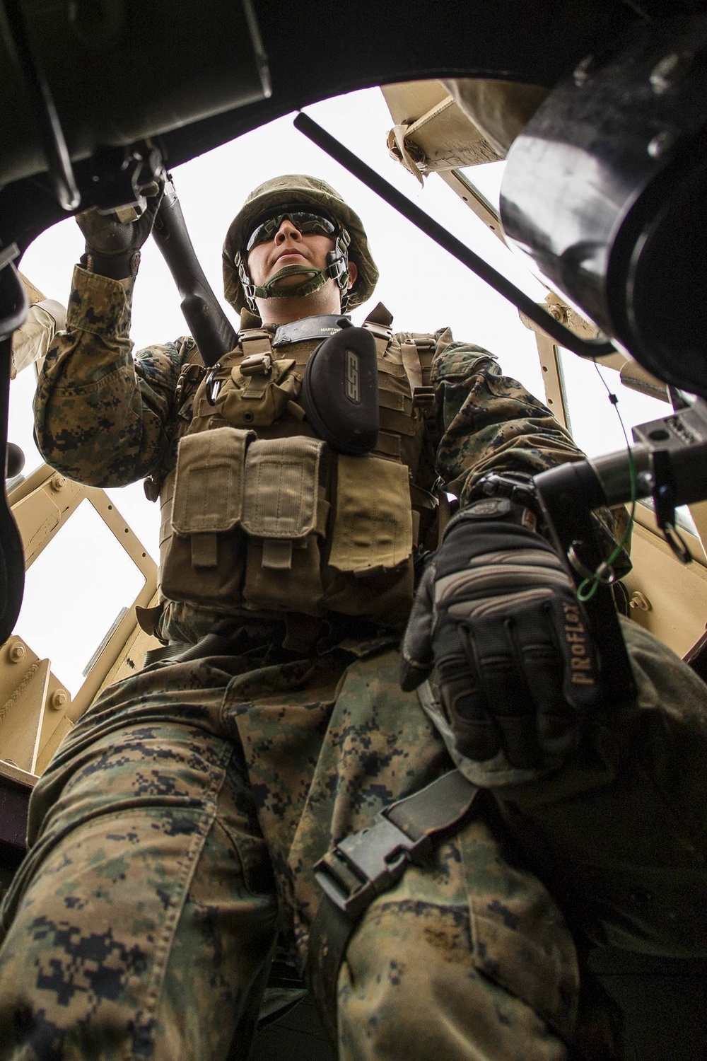 Marine Wing Support Squadron 171 simulates aircraft salvage, recovery