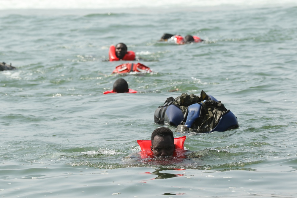 Fuerzas Comando 2016