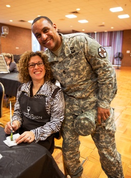 Military spouses get creative while enjoying fellowship