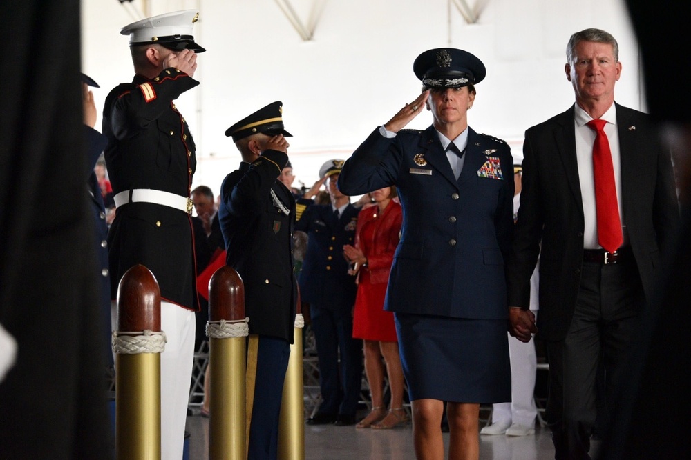 Gen. Robinson becomes first female CoCom