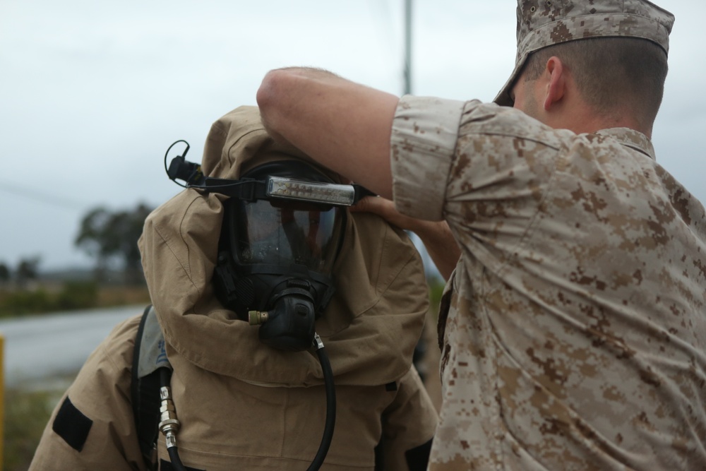 CBRN Marines train to clean up HAZMAT