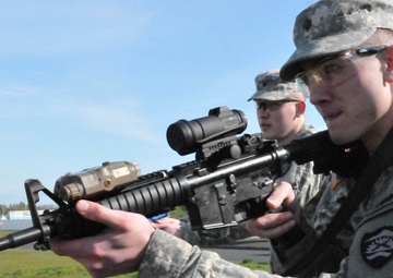 Oregon National Guard military police learn active shooter response from civilian law enforcement instructors