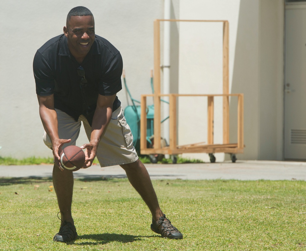 Marines reach out to Kin Town residents