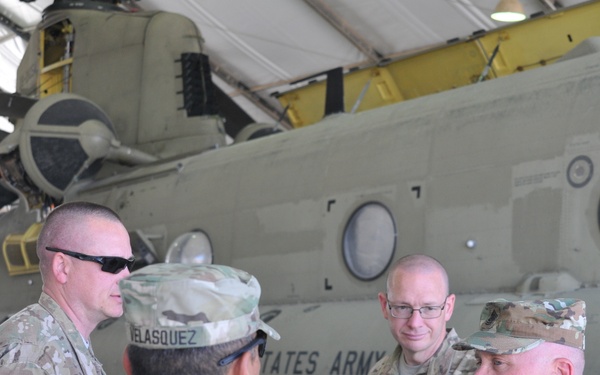 CSM Eck Vists the troop of 40th CAB in Taji