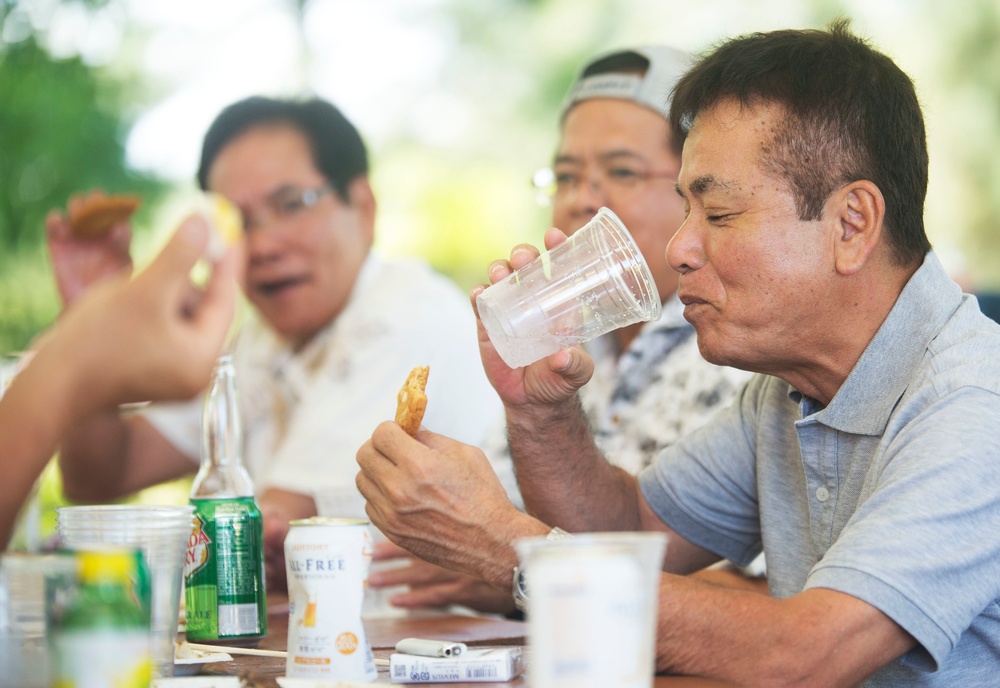 Marines reach out to Kin Town residents